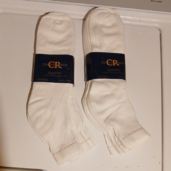 White Men's Casual Socks - Picture 1 of 3